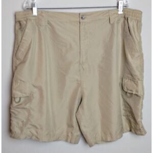 Rugged Earth Outfitters Cargo Fishing Shorts. Men's XL 40/42. Khaki